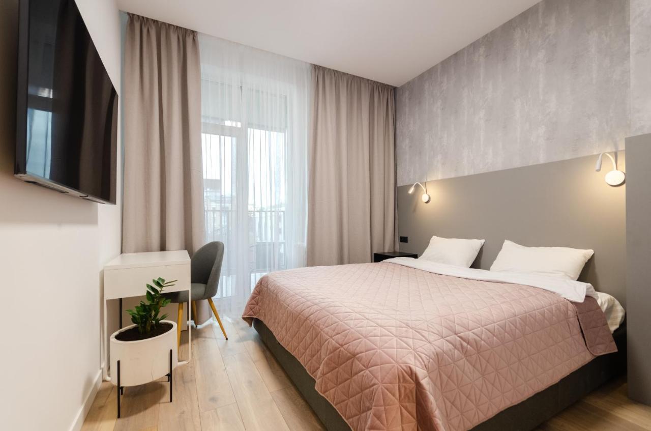 Petrovdom 160-161-166-3A-3B-131A-104A In Beautiful Apartments In Rc "Yaroslaviv Grad" Kiev Ngoại thất bức ảnh