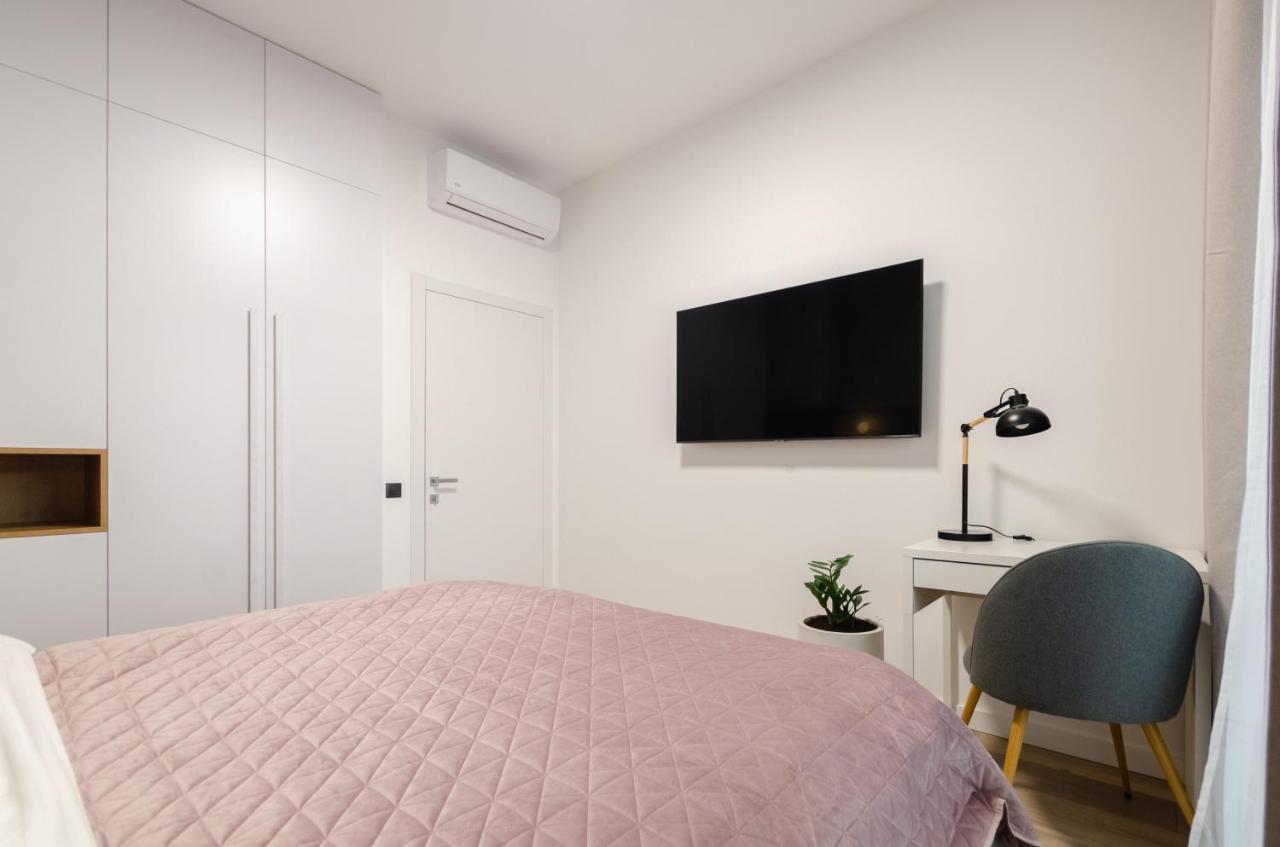 Petrovdom 160-161-166-3A-3B-131A-104A In Beautiful Apartments In Rc "Yaroslaviv Grad" Kiev Ngoại thất bức ảnh