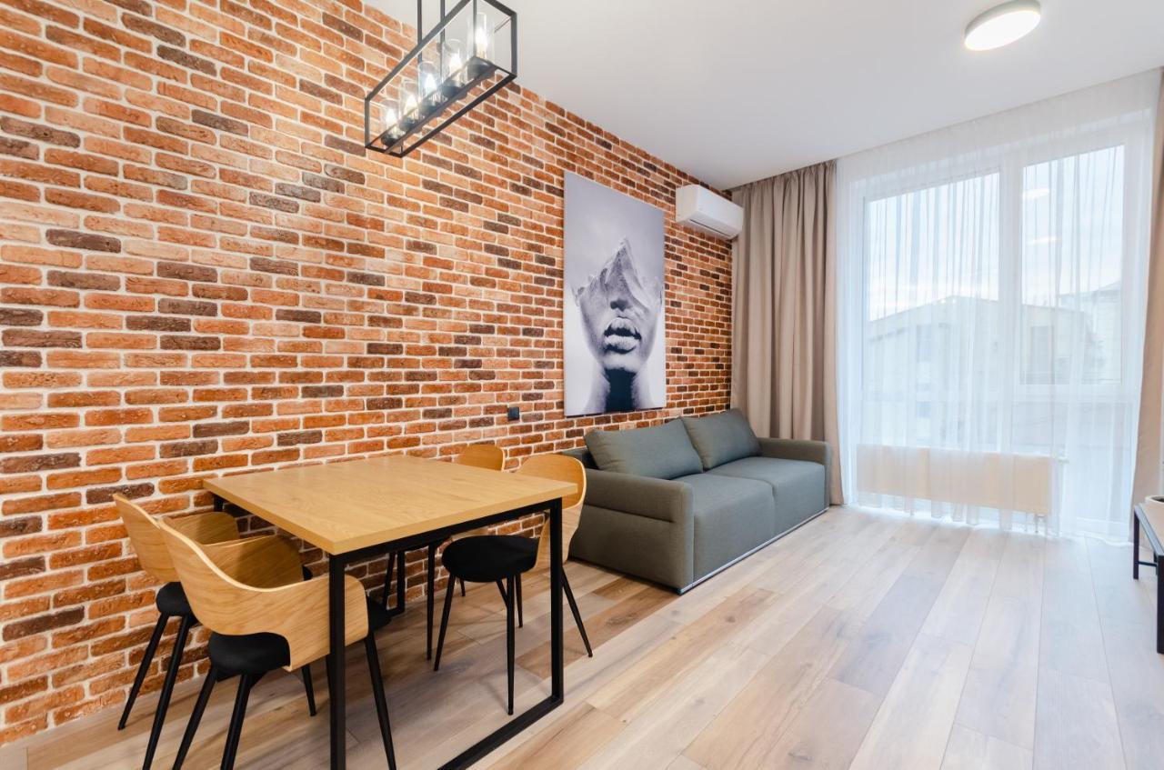 Petrovdom 160-161-166-3A-3B-131A-104A In Beautiful Apartments In Rc "Yaroslaviv Grad" Kiev Ngoại thất bức ảnh
