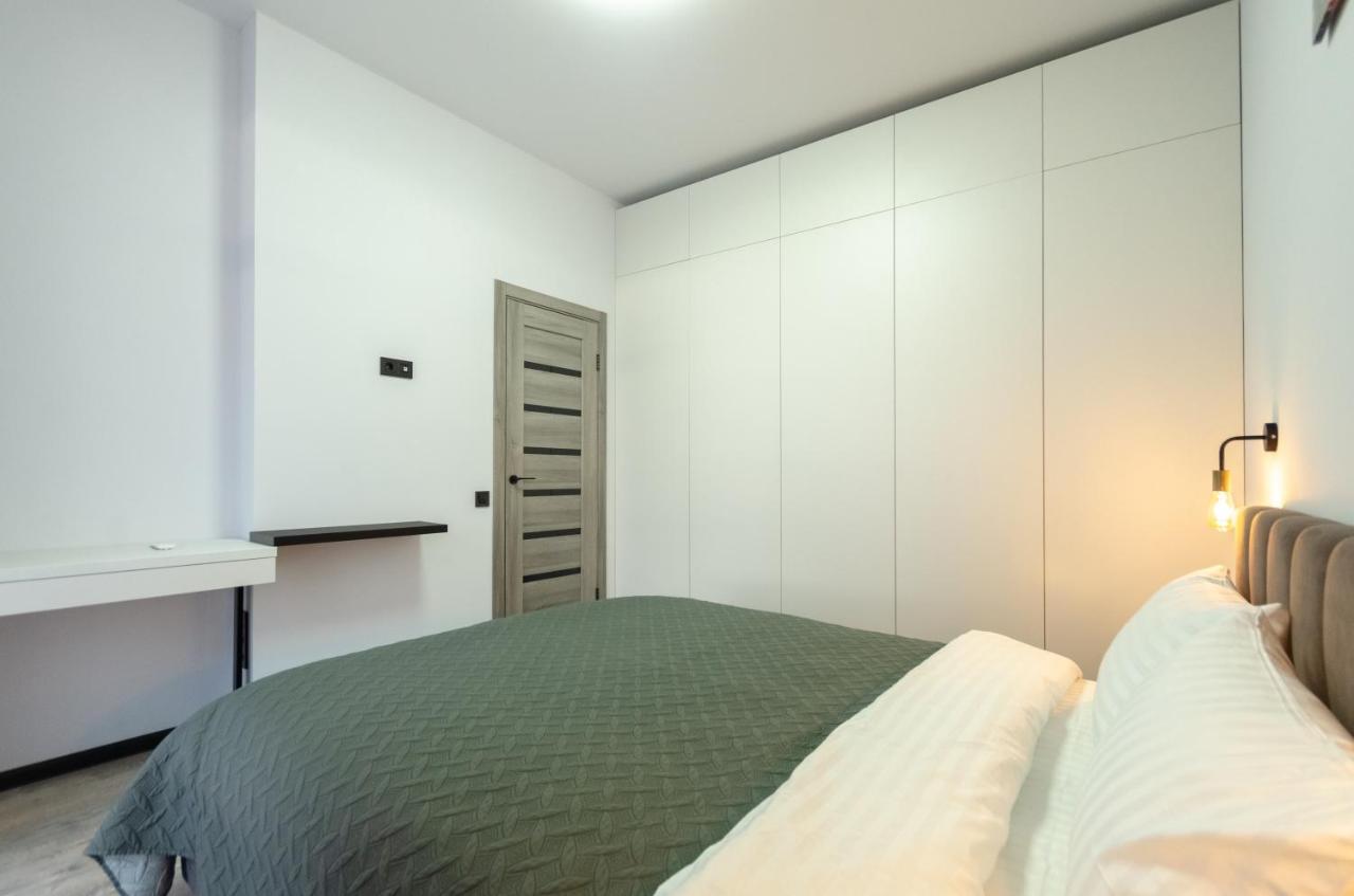 Petrovdom 160-161-166-3A-3B-131A-104A In Beautiful Apartments In Rc "Yaroslaviv Grad" Kiev Ngoại thất bức ảnh
